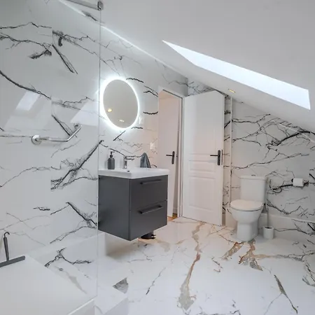 Designed Especially For Groups Vaires-sur-Marne