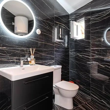 Designed Especially For Groups * Vaires-sur-Marne
