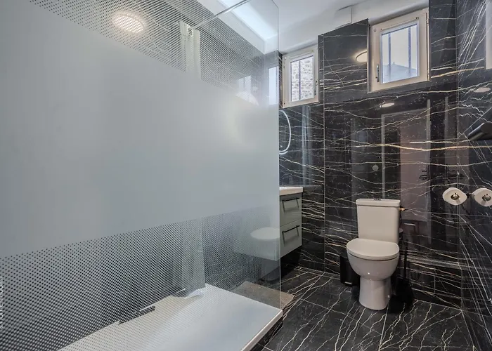 A Designed Especially For Groups * Vaires-sur-Marne